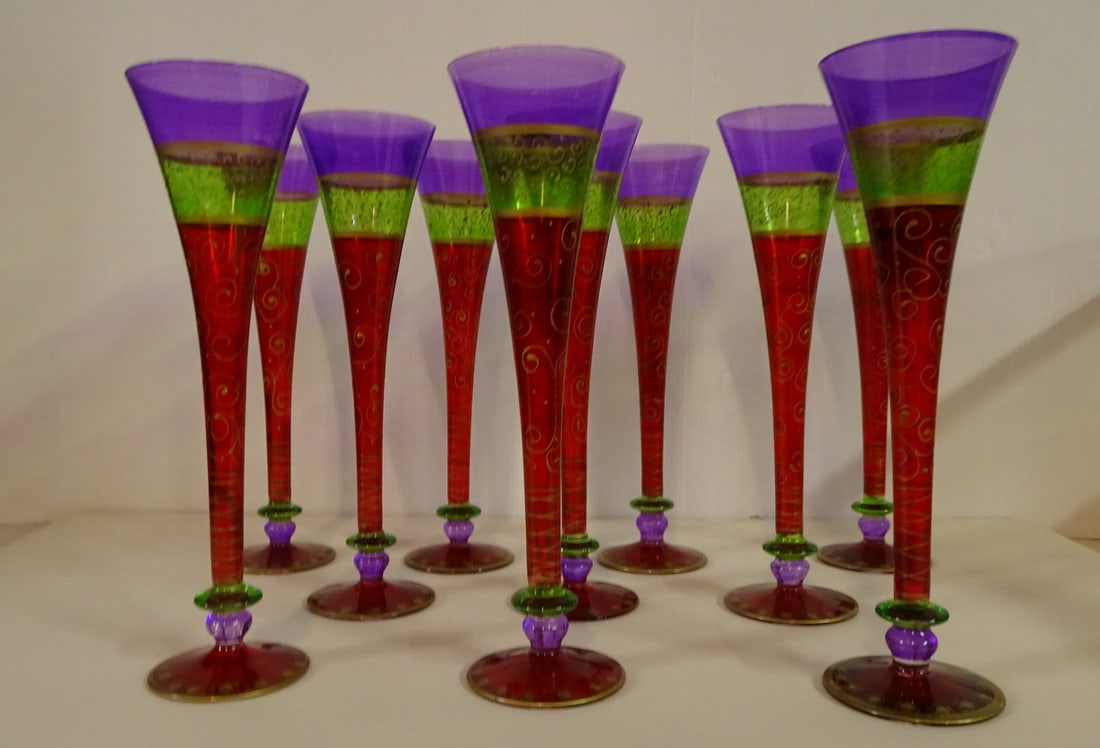 LOT OF TEN HANDPAINTED CHAMPAGNE FLUTES, 10.5" TALL: LOT OF TEN HANDPAINTED CHAMPAGNE FLUTES, 10.5" TALL
