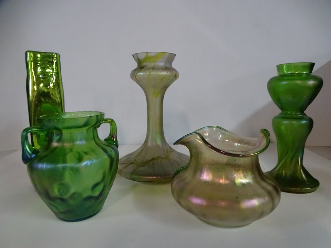 GROUP OF FIVE ART GLASS VASES IN GREENS INC.. LOETZ STYLE (CHIPS AND LOSSES NOTED) TALLEST 8.5"H (1 of 18)
