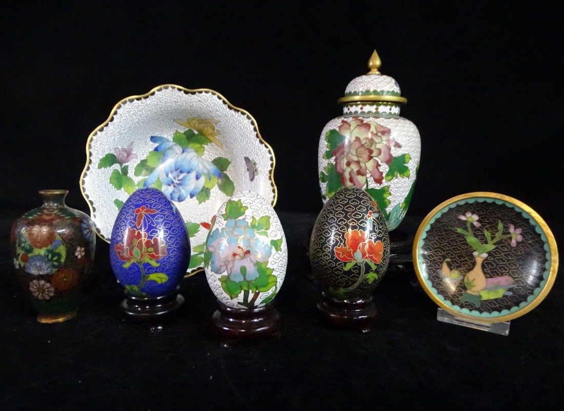 7 PIECES OF CLOISONNE INC. 3 EGGS, BOWL, PIN DISH, SMALL VASE AND COVERED VESSEL (BOWL IS 2" HIGH X (1 of 13)