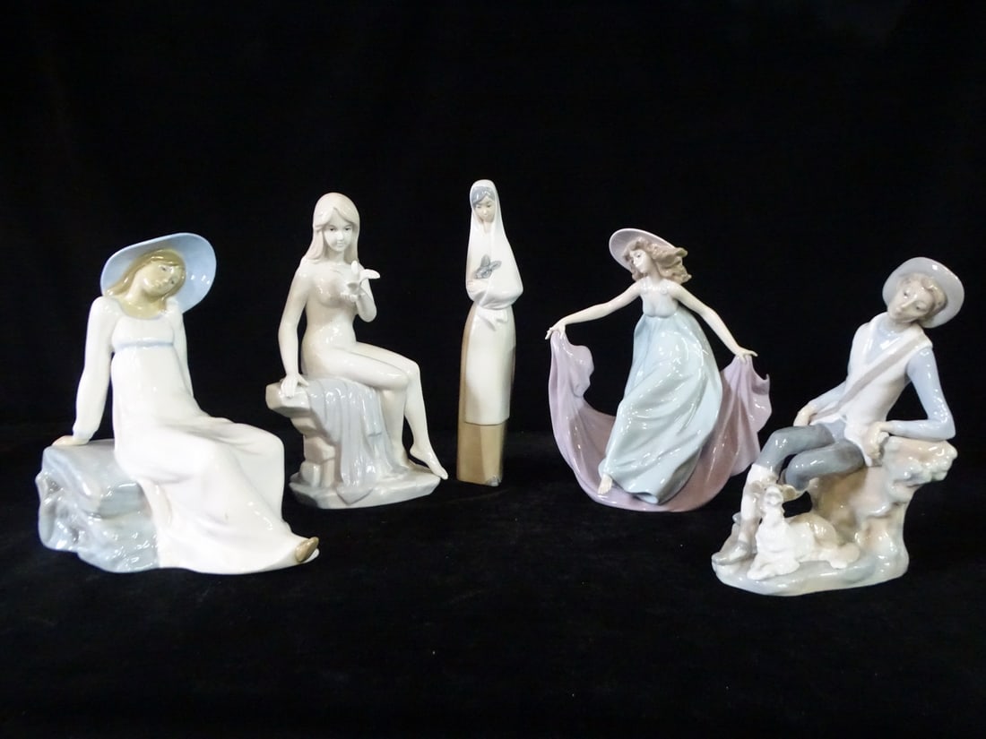 5 FINE PORCELAIN FIGURES INC. 2 LLADRO (LOSS TO FINGER ON 1) 11" TALLEST: 5 FINE PORCELAIN FIGURES INC. 2 LLADRO (LOSS TO FINGER ON 1) 11" TALLEST