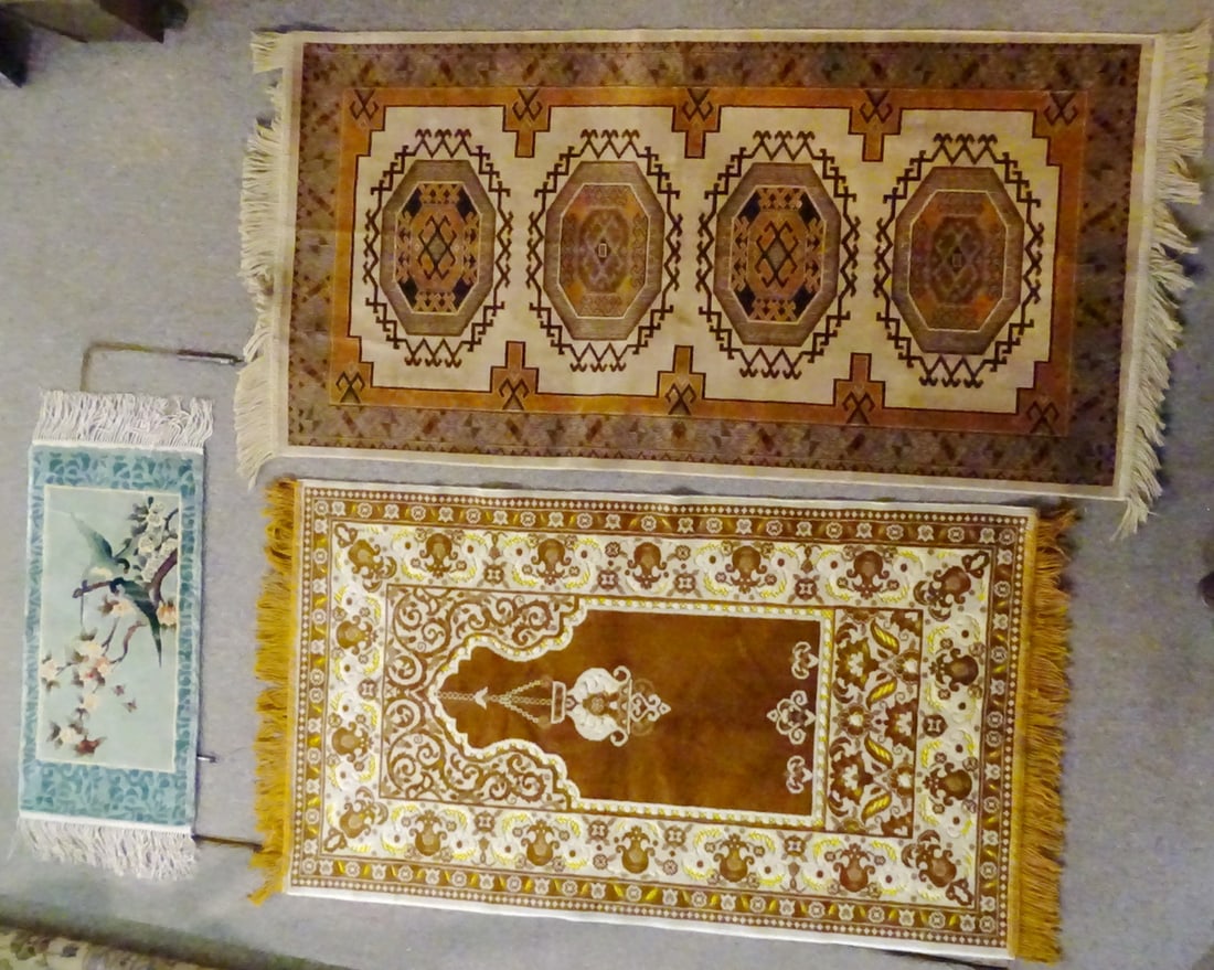 3 THROW RUGS INC. SILK 2'3" X 4'5" LARGEST (1 of 7)