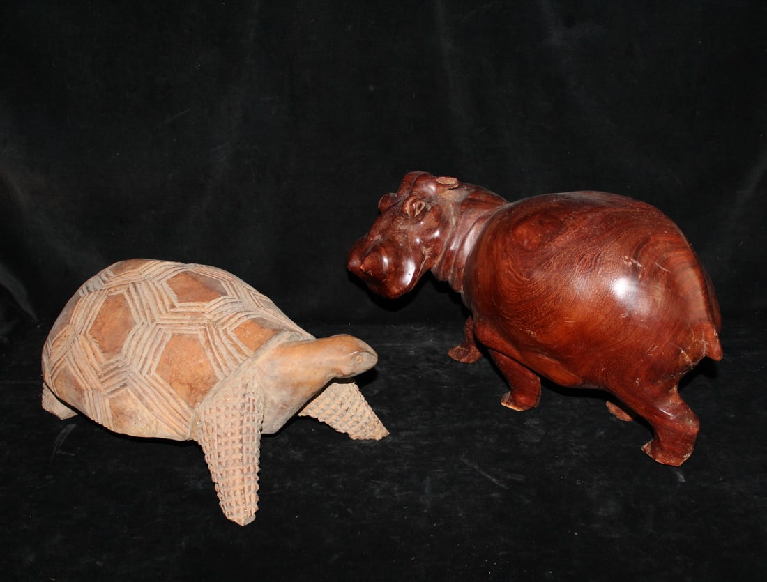CARVED WOOD TURTLE AND CARVED WOOD HIPPOPOTOMUS 9.5 X 18 X 8.5 LARGEST: CARVED WOOD TURTLE AND CARVED WOOD HIPPOPOTOMUS 9.5 X 18 X 8.5 LARGEST