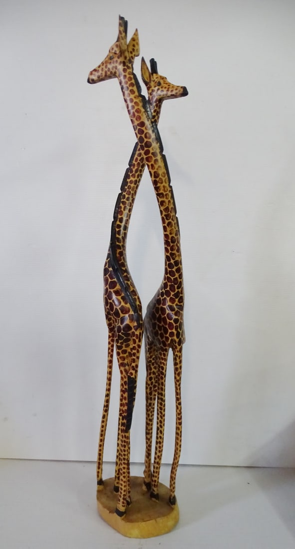CARVED WOOD GROUP OF TWO GIRAFFES 30 X 5.25 (1 of 10)