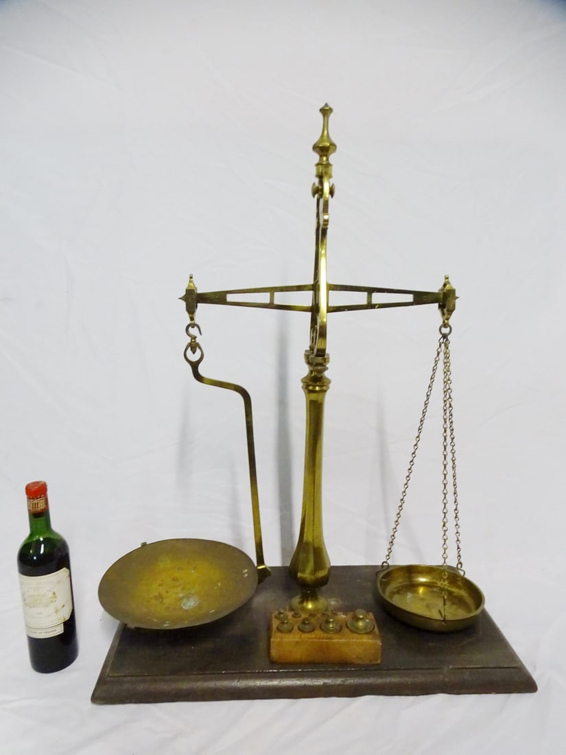 ANTIQUE ENGLISH W.T. & AVERY OF BIRMINGHAM WOOD MOUNTED WEIGHING SCALE 34 1/2" X 26 1/2" X 13" (1 of 16)