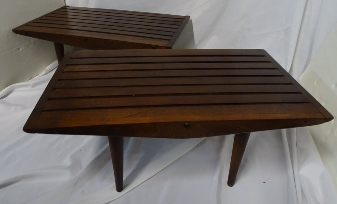 PAIR OF MIDCENTURY SLAT BENCHES 12 X 30 X 17.25 (1 of 19)