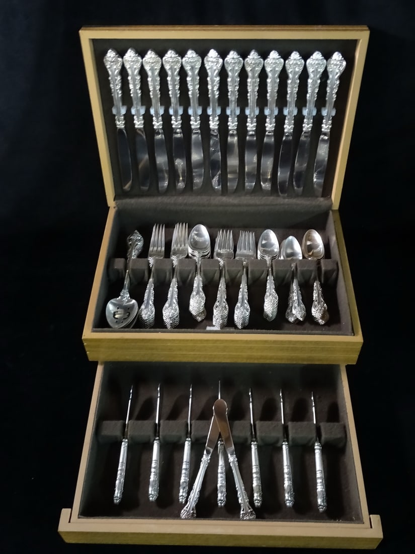 85 PIECE INTERNATIONAL STERLING SILVER FLATWARE SET (105oz) SET BREAKDOWN IN PHOTOS (1 of 20)