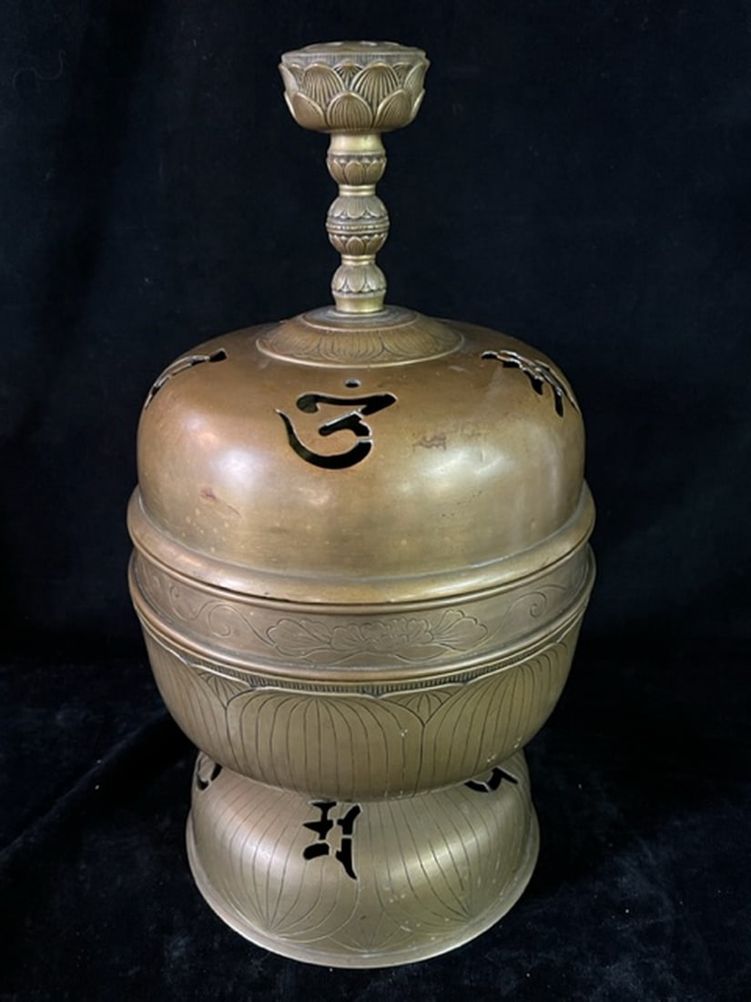 LARGE BRONZE INCENSE BURNER WITH LOTUS FLOWER FINIAL 15 X 8.5 (1 of 8)
