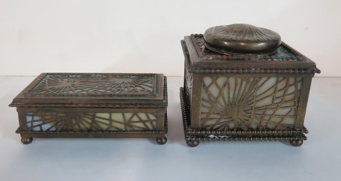 LIVING ESTATE OF JOSEPH RODANO: TIFFANY STUDIOS PINE NEEDLE INKWELL 3 X 3.24 X 3.25 AND BOX 1.5 X 4 (1 of 20)