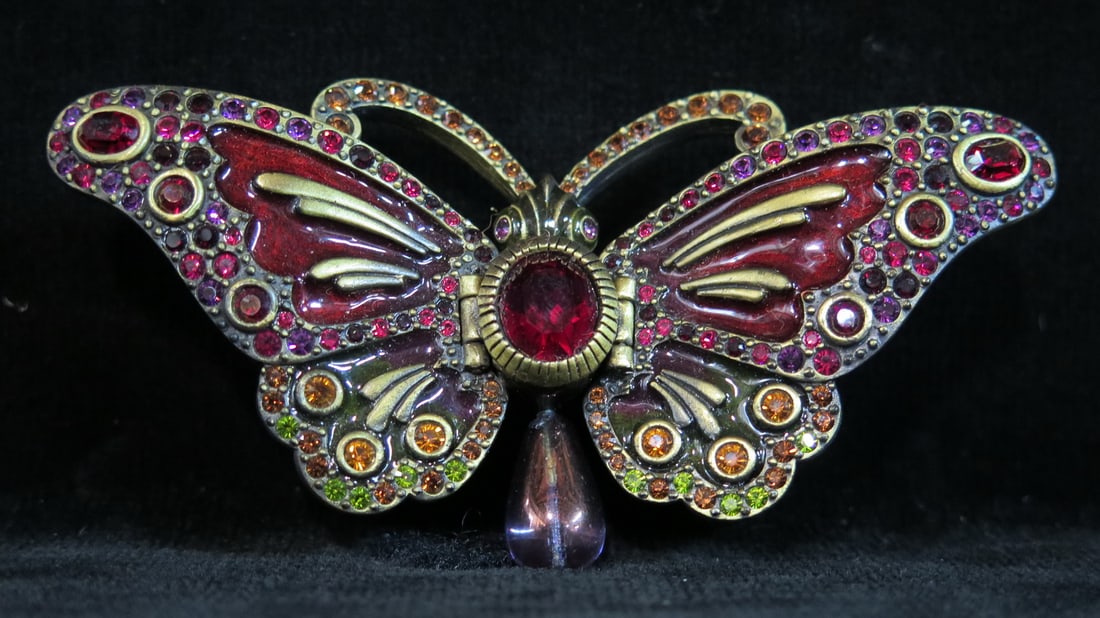 LIVING ESTATE OF JOSEPH RODANO: JAY STRONGWATER PARADISE ANNABELLE BUTTERFLY TRINKET BOX WITH: LIVING ESTATE OF JOSEPH RODANO: JAY STRONGWATER PARADISE ANNABELLE BUTTERFLY TRINKET BOX WITH ORIGINAL BOX 1.25 X 4.25 X 2.5