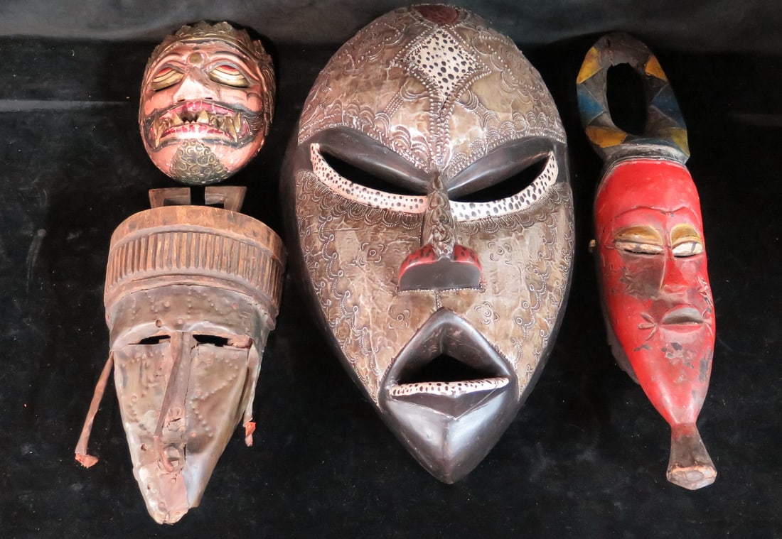 LIVING ESTATE OF JOSEPH RODANO:  GROUP OF FOUR TRIBAL MASKS, 20 X 12 LARGEST (1 of 19)