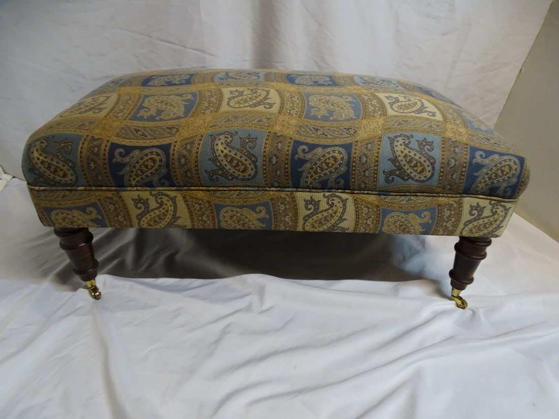 ENGLISH STYLE UPHOLSTERED POUF, 17.5 X 41 X 24.5: ENGLISH STYLE UPHOLSTERED POUF, 17.5 X 41 X 24.5