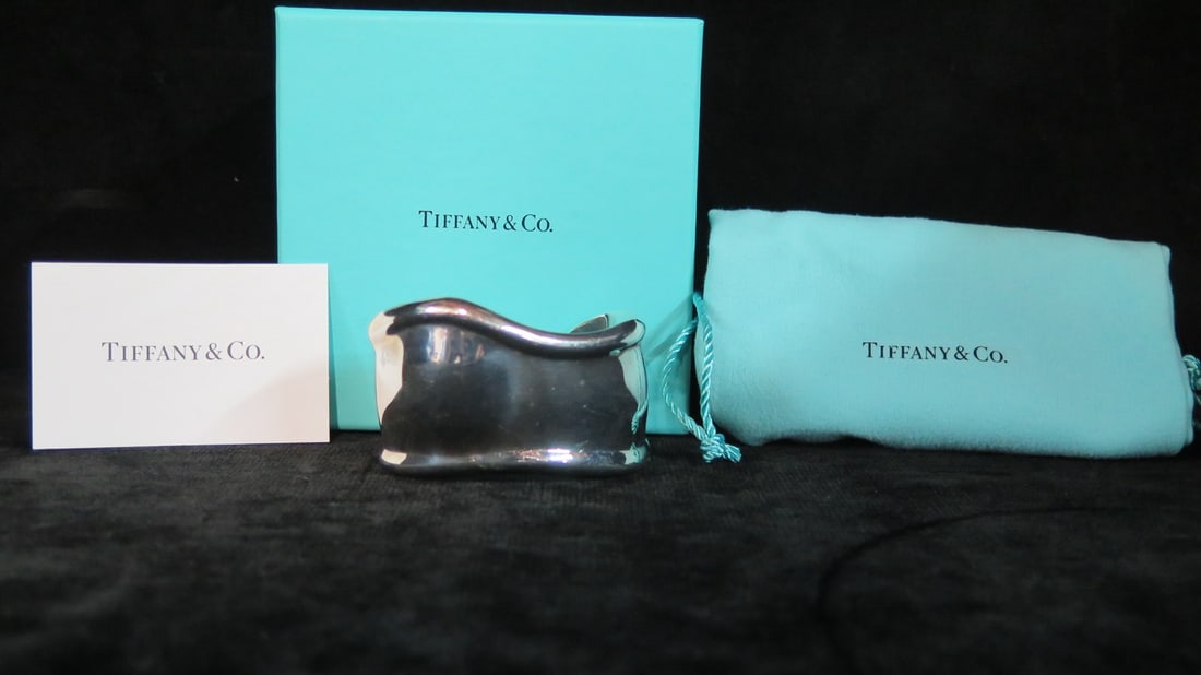 TIFFANY & CO. ELSA PERETTI STERLING SILVER CUFF BRACELET (1 of 14)
