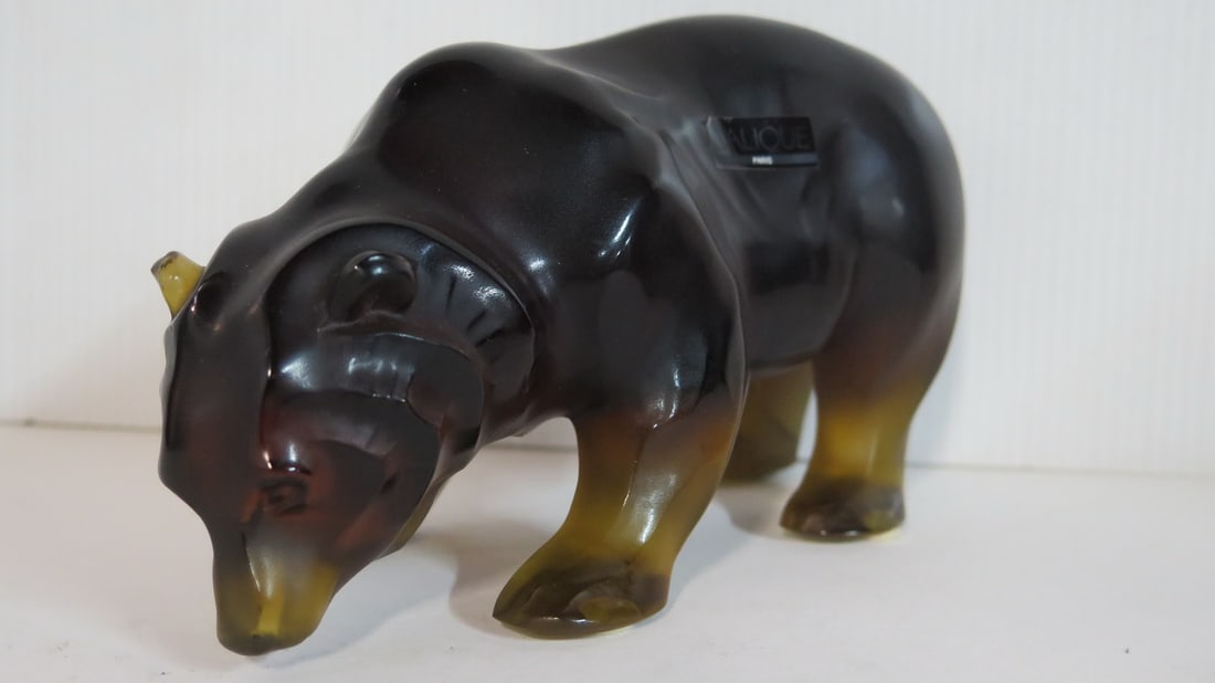 LIVING ESTATE OF JOSEPH RODANO: LALIQUE FRANCE BROWN CRYSTAL BEAR (REPAIR ON BACK LEG) 4"H (1 of 9)