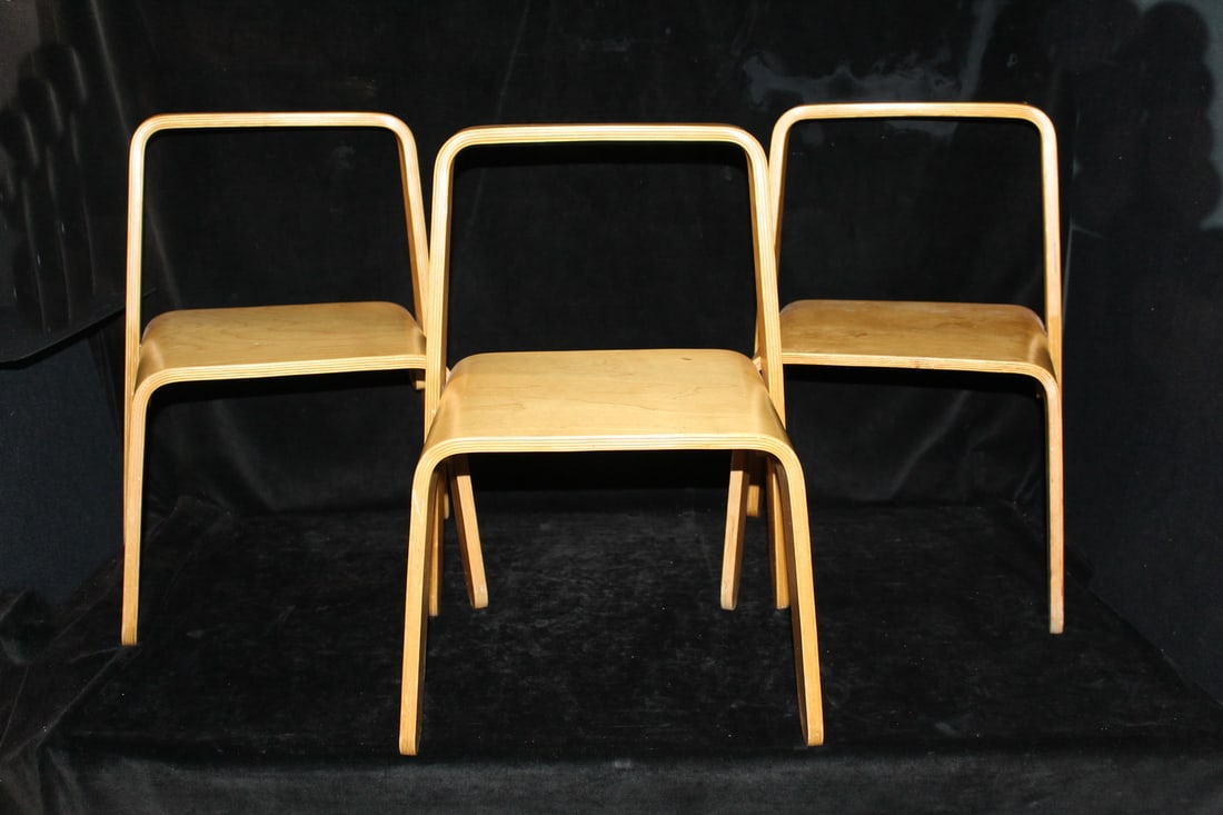 3 LOOK-ME CHILDS CHAIR BY OFFI BENT PLYWOOD CHAIRS (1 of 15)