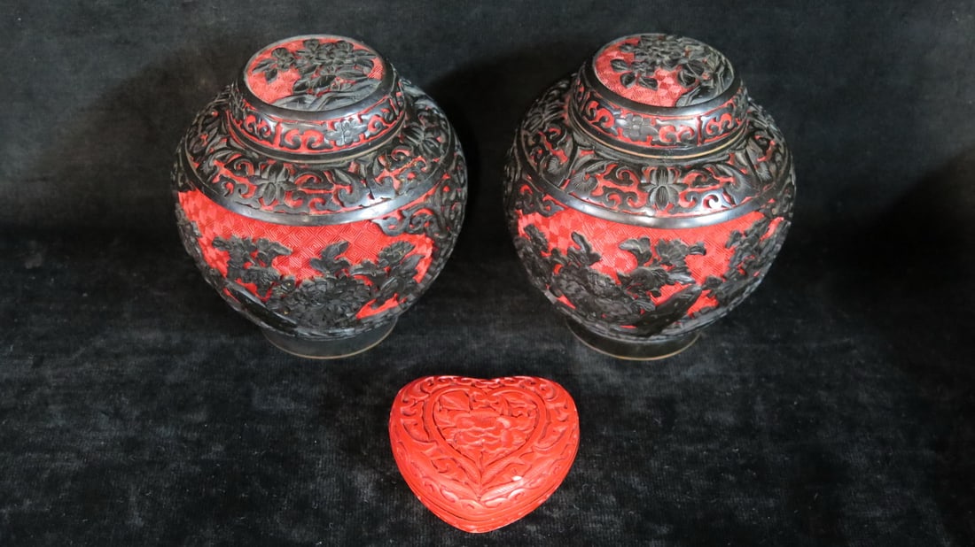 3 PIECES CINNABAR INC. 2 COVERED URNS LARGEST IS 5" X 5" (1 of 8)