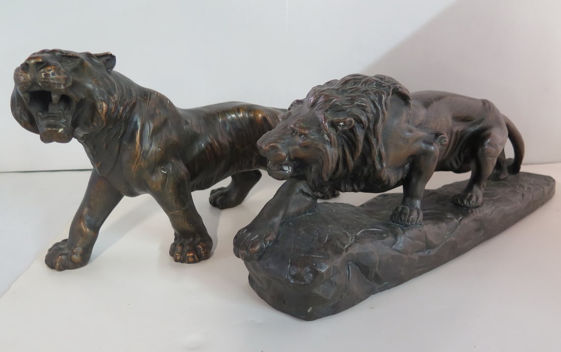 TWO BRONZED COMPOSITE FIGURES, LION AND TIGER, 10 X 20 X 6 (1 of 19)