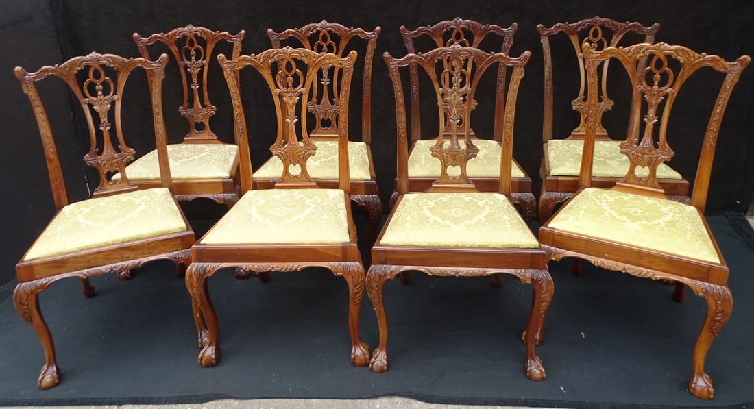 ESTATE OF DENNIS P. RODANO SR.: SET OF EIGHT GEORGIAN FURNITURE CO. CHIPPENDALE STYLE DINING ROOM (1 of 15)