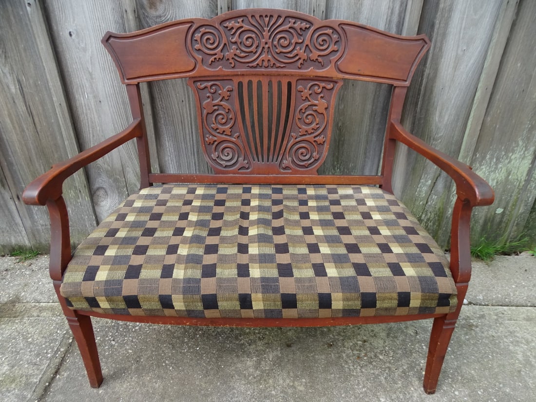 CARVED UPHOLSTERED OPEN ARM SETTEE 37.5" X 40.75 X 20": CARVED UPHOLSTERED OPEN ARM SETTEE 37.5" X 40.75 X 20"