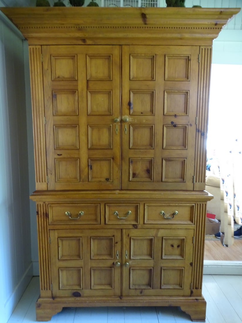 PINE KITCHEN CABINET, 4 DOOR & 3 DRAWERS (DIVISION OF BAKER) 95" X 49" X 24" (1 of 8)