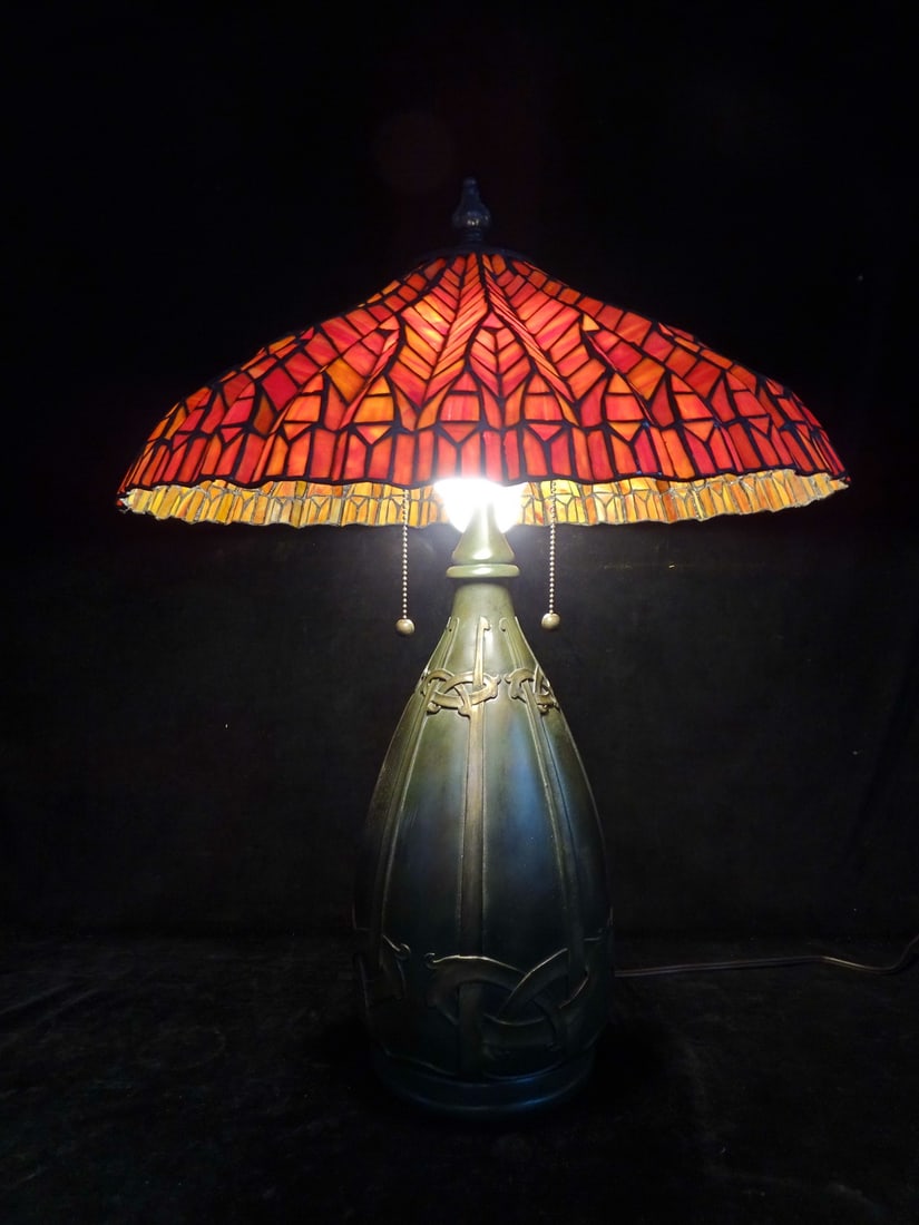 TIFFANY STYLE COMPOSITION TABLE LAMP WITH ORANGE, RED AND YELLOW LEADED SLAG GLASS SHADE 28"H X (1 of 13)