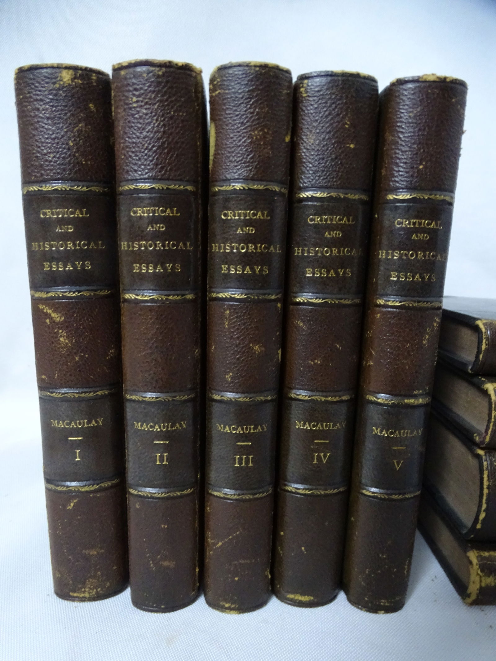 RARE VINTAGE HISTORY OF ENGLAND: LEATHER-BOUND 8-VOLUME SET BY THOMAS BABINGTON MCCAULEY (1849) (1 of 16)