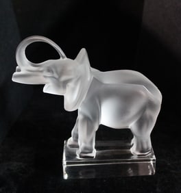 CURATED COLLECTION OF JOSEPH RODANO: LALIQUE CRYSTAL ELEPHANT PAPERWEIGHT