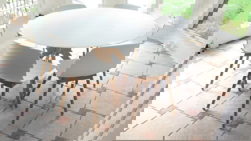 VENTURA DINING TABLE BY HOME NATURE, (TABLE ONLY!) FROSTED GLASS WITH NATURAL WOOD BASE, 30 X 54