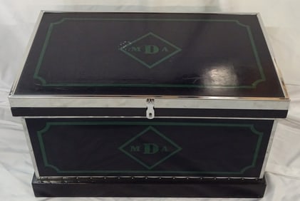 PHOENIX WEST TACK TRUNK WITH VINYL SIDE, CHROME TRIM, AND VARNISHED WOOD INTERIOR