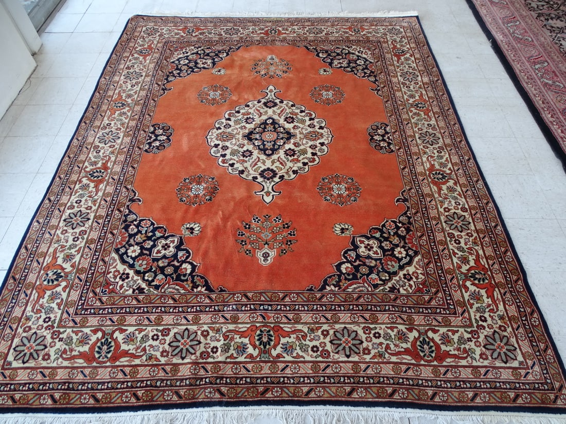 KERMAN WOOL GROUND RUG WITH BURNT ORANGE (1 of 17)