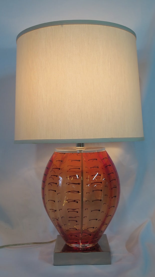 VINTAGE ART GLASS MID-CENTURY MODERN STYLE LAMP WITH SILVER BASE 26 X 9. (1 of 7)