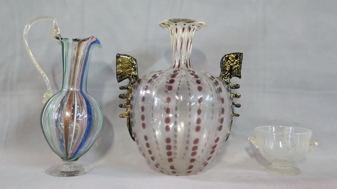 TRIO OF VINTAGE MURANO GLASS: This exquisite trio of vintage Murano glass pieces showcases the artistry and craftsmanship of Italian glassmaking. The hand-blown technique, combined with the intricate details and vibrant colors, cr