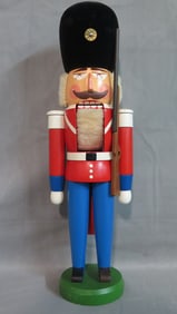 VINTAGE GERMAN ERZGEBIRGE NUTCRACKER
