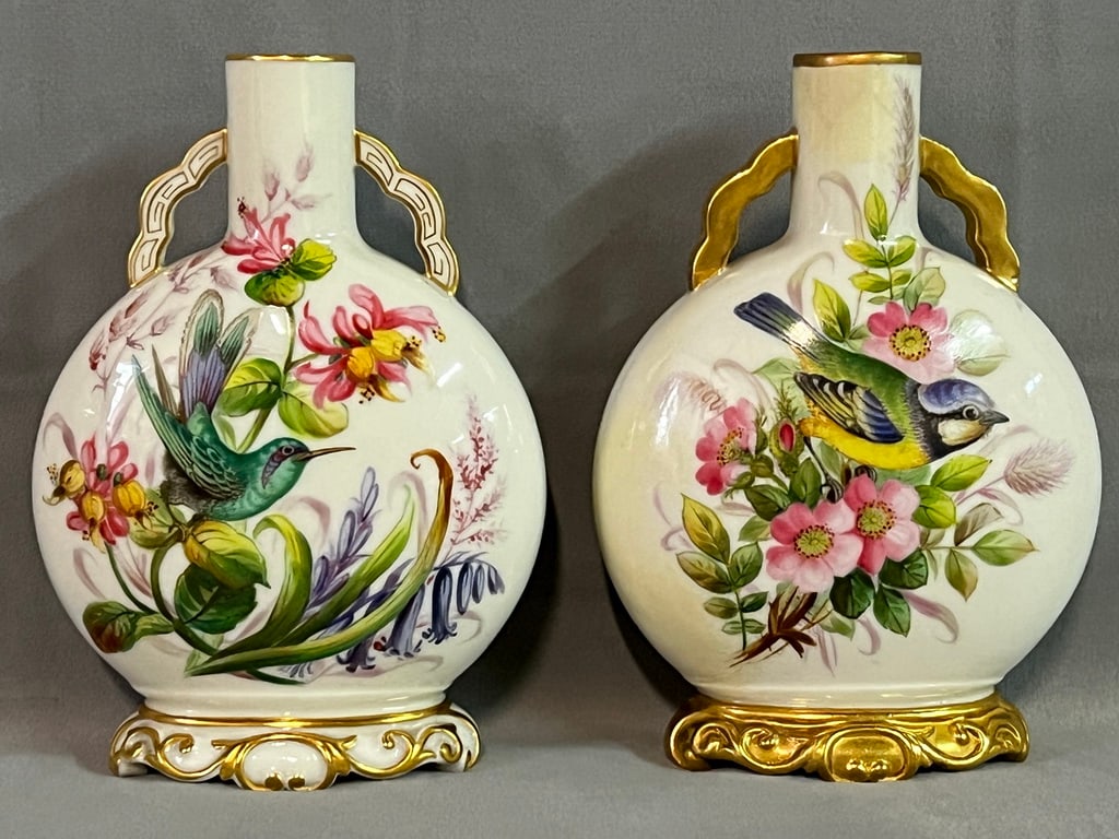 PAIR OF VINTAGE ROYAL WORCESTER CHINA VASES (1 of 8)