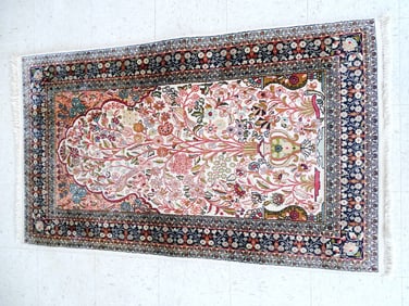 VINTAGE INDIAN SILK-KASHMIR SILK PRAYER RUG  3' X 5.2'