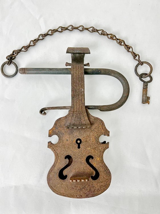 LIVING ESTATE OF JOSEPH RODANO: LARGE VINTAGE FIGURAL GATE LOCK (1 of 9)