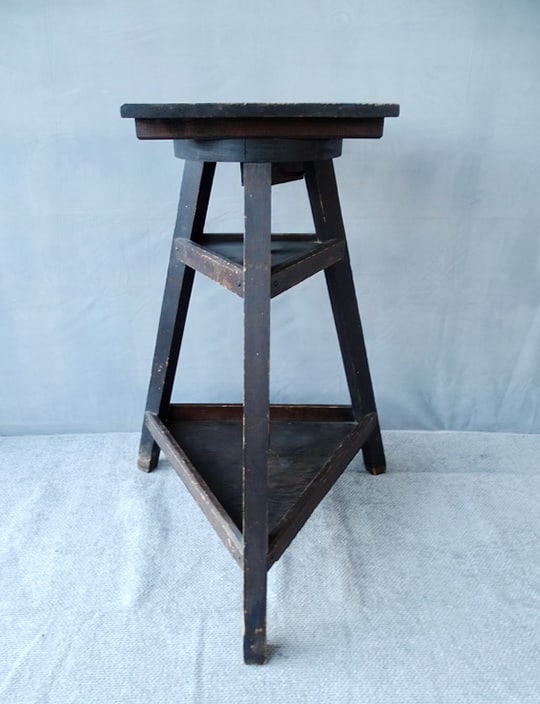 VINTAGE WOODEN POTTERY PEDESTAL (1 of 12)