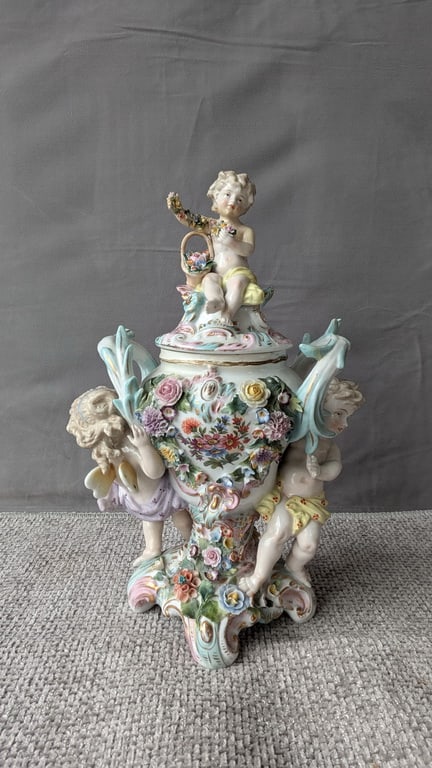 LIVING ESTATE OF JOSEPH RODANO: LATE 19TH/ EARLY 20TH C. CENSOR/VASE- LIKELY MEISEN OR SITZENDORF: This Meissen or Sitzendorf porcelain censor/vase, dating back to the late 19th or early 20th century, is a testament to the artistry and craftsmanship of the period. The intricate details, delicate po