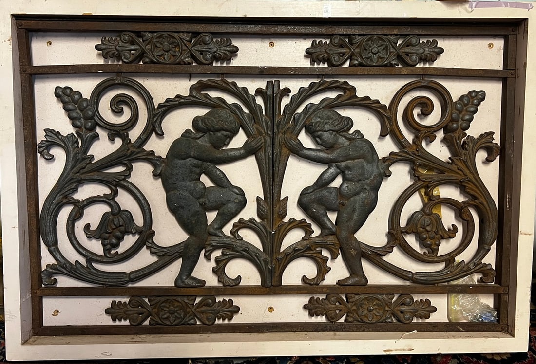 ANTIQUE ARCHITECTURAL SALVAGE CAST IRON GATE (1 of 8)