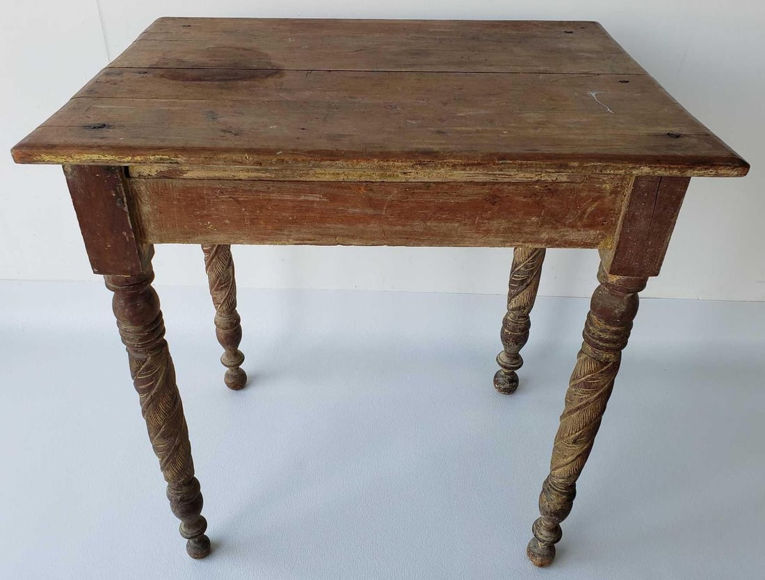 ANTIQUE FARMHOUSE TABLE WITH CARVED LEGS (1 of 11)