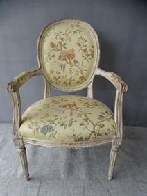 ANTIQUE LOUIS XVI STYLE PAINT DECORATED BERGERE CHAIR