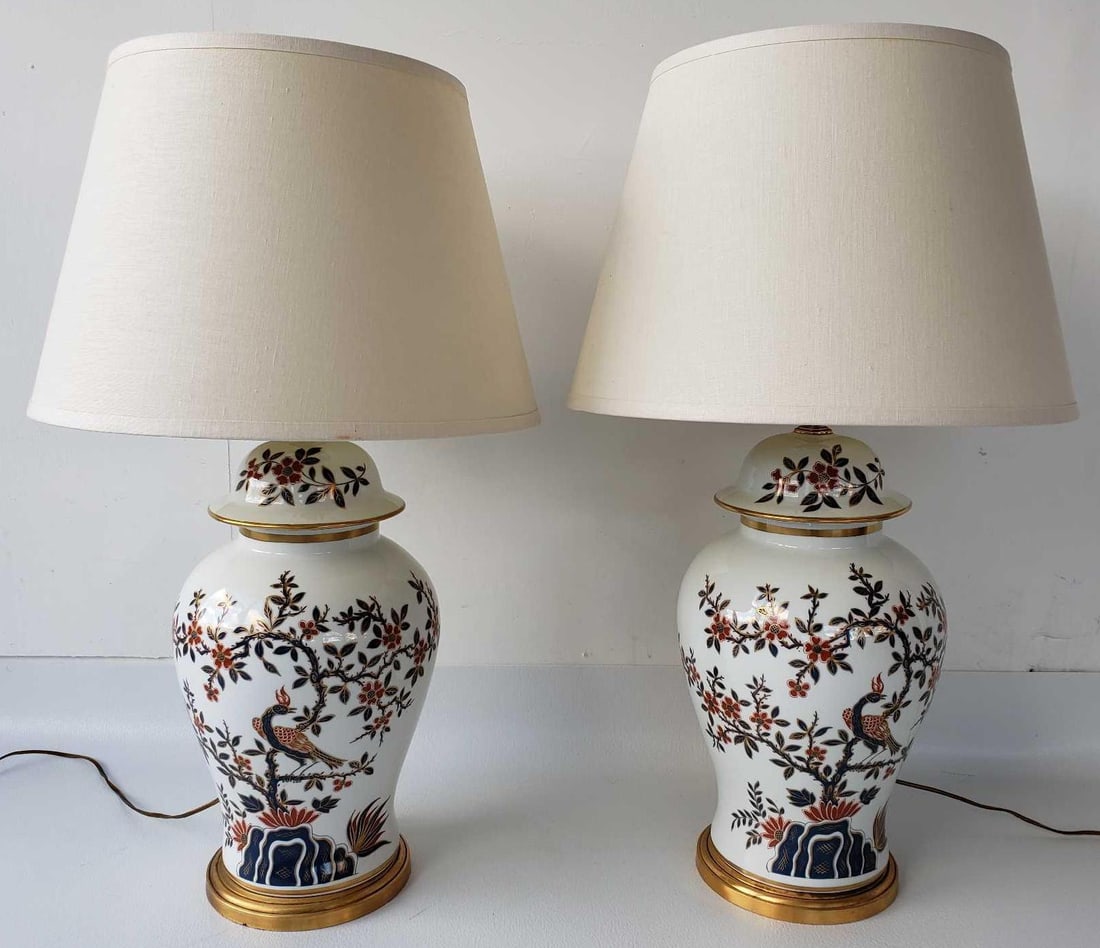 PAIR OF PORCELAINE DE PARIS IMARI DECORATED GINGER JAR LAMPS (1 of 7)