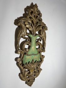 VINTAGE ROCOCO STYLE WOODEN GILT PAINT WALL MOUNT APPLIQUE WITH BIRDS