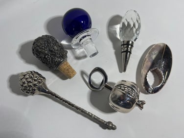 COLLECTION OF SILVER-PLATE AND GLASS BAR | WINE ACCESSORIES