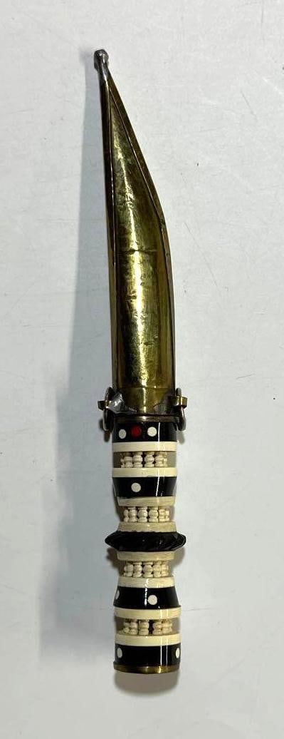 ANTIQUE LEBANESE SMALL BELT KNIFE: APPROX. 8"
