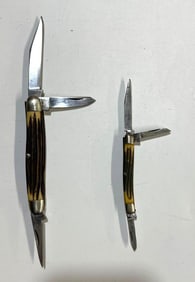 PAIR OF VINTAGE QUEEN TRAPPER KNIVES