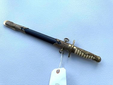 VINTAGE JAPANESE NAVAL DIRK (REPRODUCTION?)