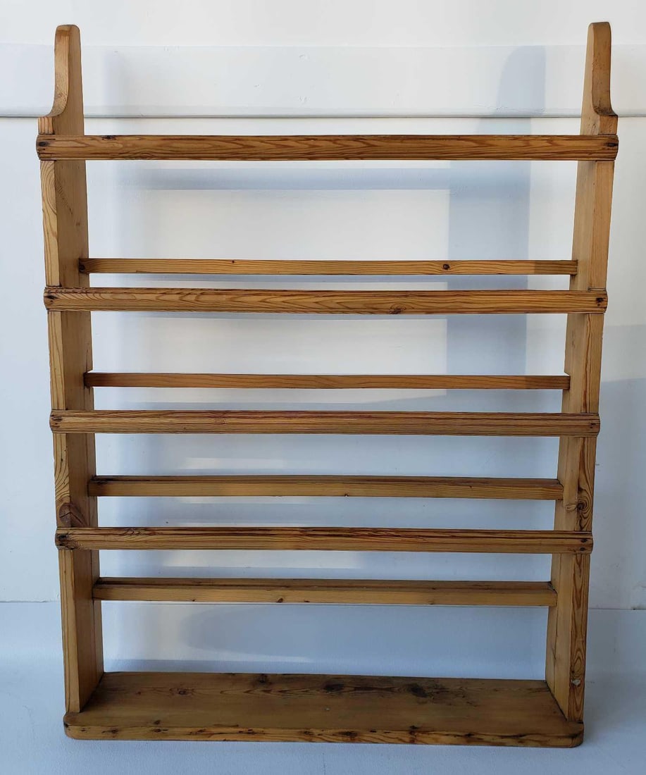 VINTAGE PINE HANGING PLATE RACK (1 of 11)