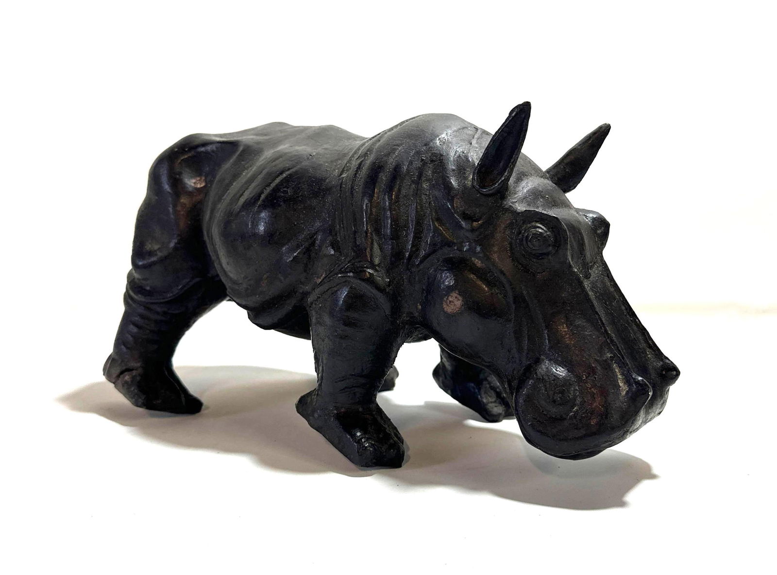 LARGE METAL HIPPO SCULPTURE (1 of 7)