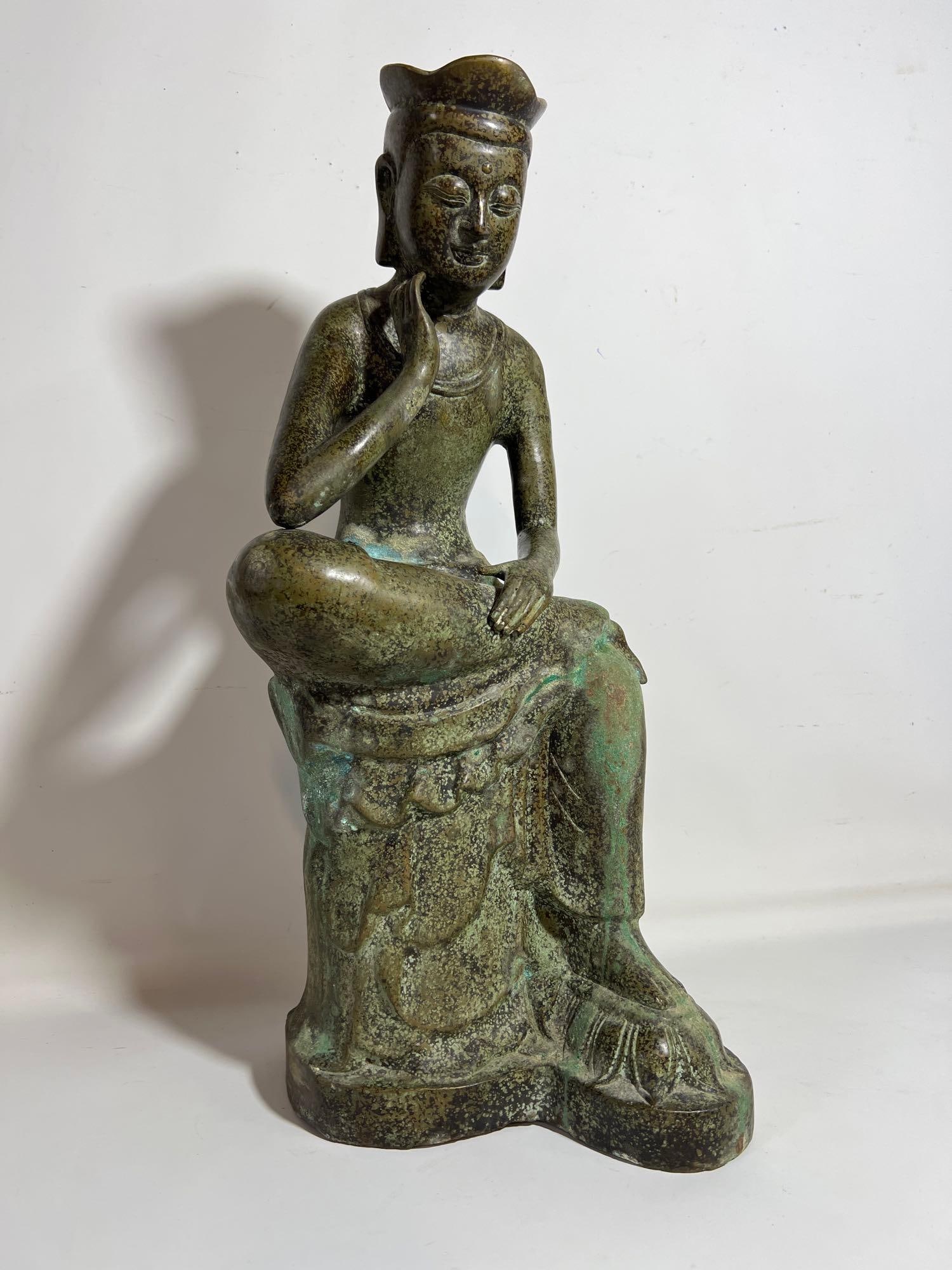 COPPER ASIAN BUDDHIST STATUE OF A SEATED FIGURE (1 of 12)