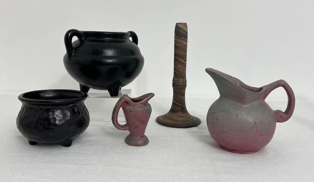COLLECTION OF FIVE  POTTERY PIECES INCLUDING MCCOY AND NILOAK (1 of 10)